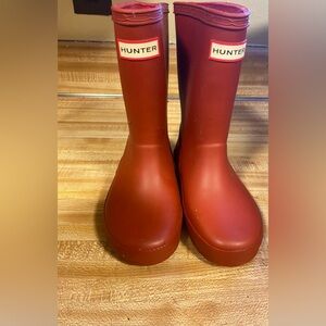 Hunter Red Footwear Label Size 10c kids